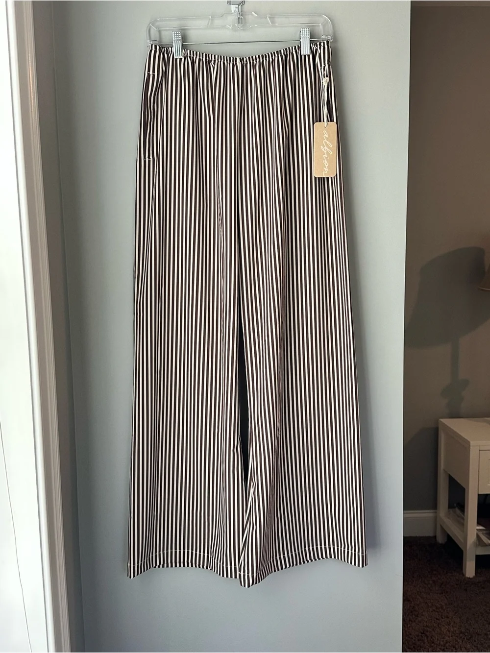Albion Slip On Trouser, Cream Cocoa Stripe Size Small NWT
